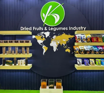 خشکبار و حبوبات کوروش در گلفود ۲۰۲۵